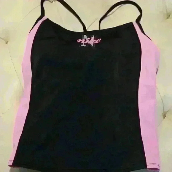 Nike Built in Bra Tank sz 8 - Picture 2 of 3